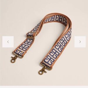 Parker Thatch
Adjustable Crossbody Strap - Modernist NWOT